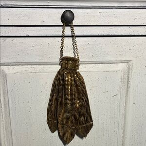 Antique 1920s art deco gold tone metal mesh evening bag-flapper purse